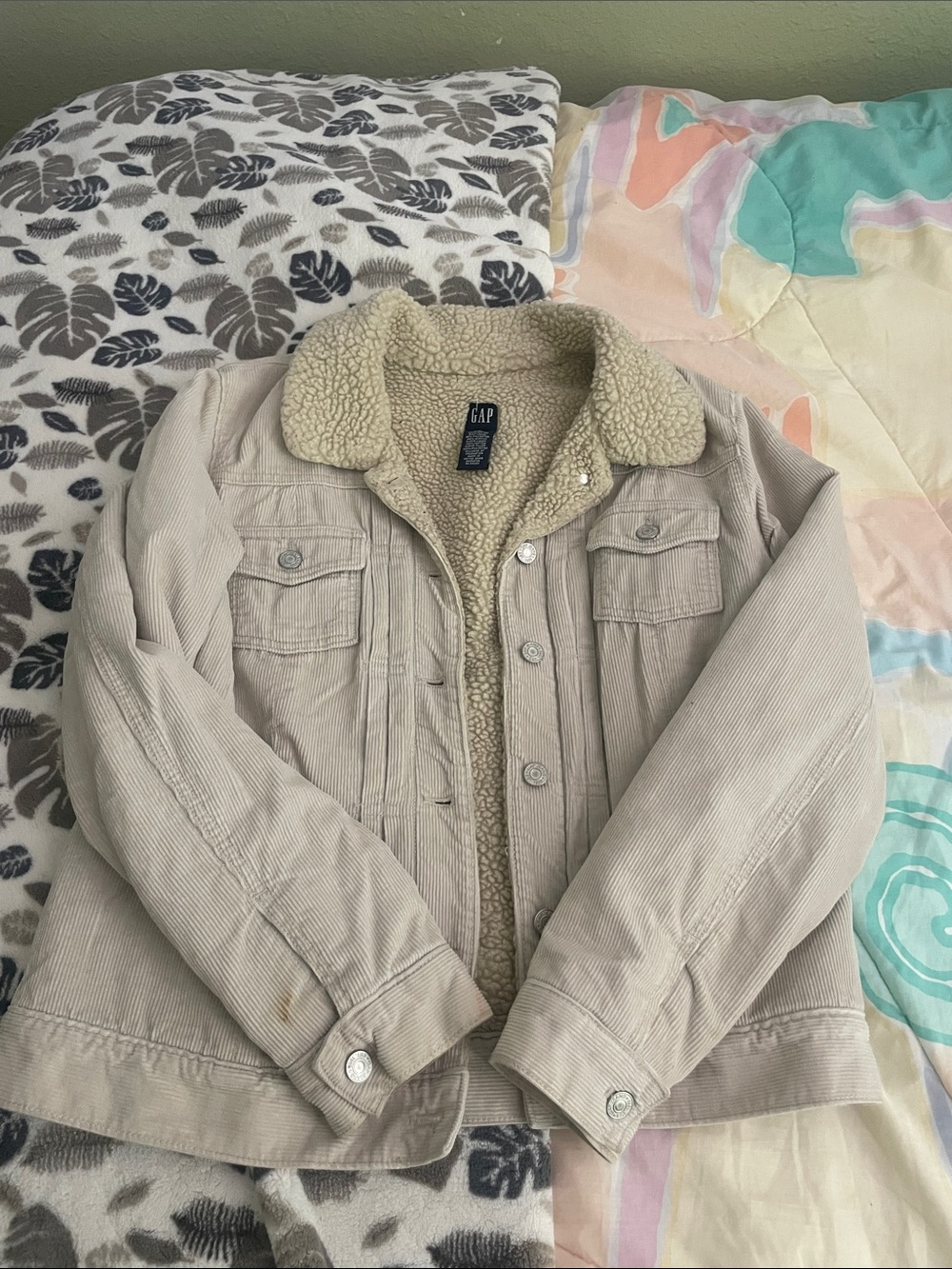 GAP Light Beige Corduroy Sherpa Jacket